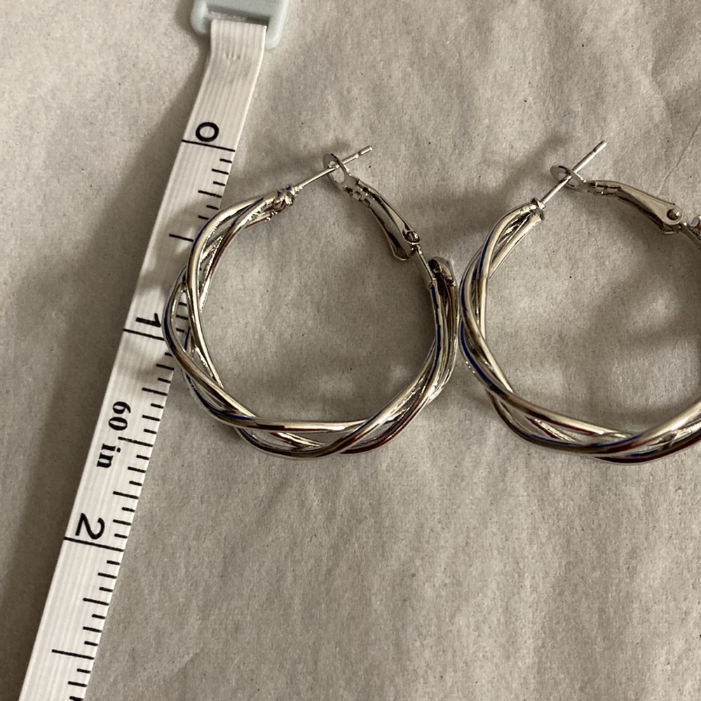 Hoop earrings - Picture 3 of 4